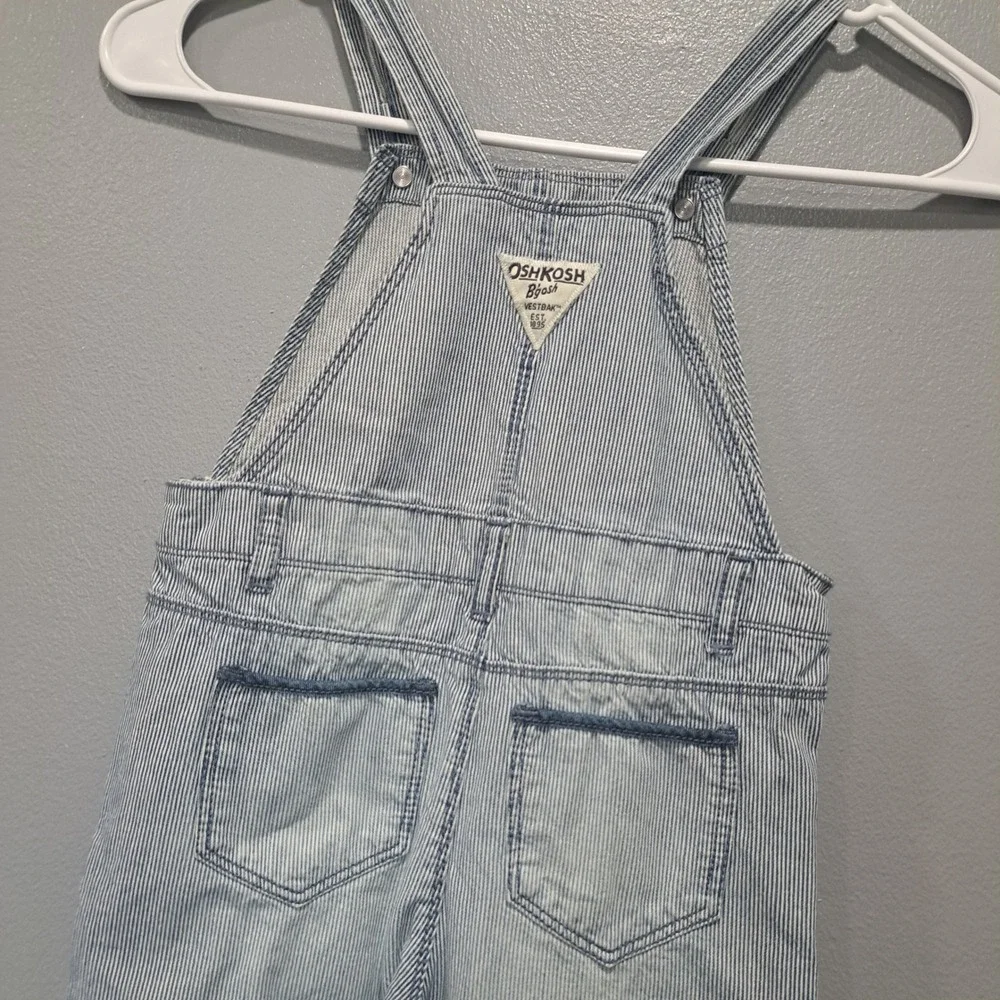 OshKosh B'gosh Girls 4T Hickory Stripe‎ Denim Overalls Blue White Vestbak Bow